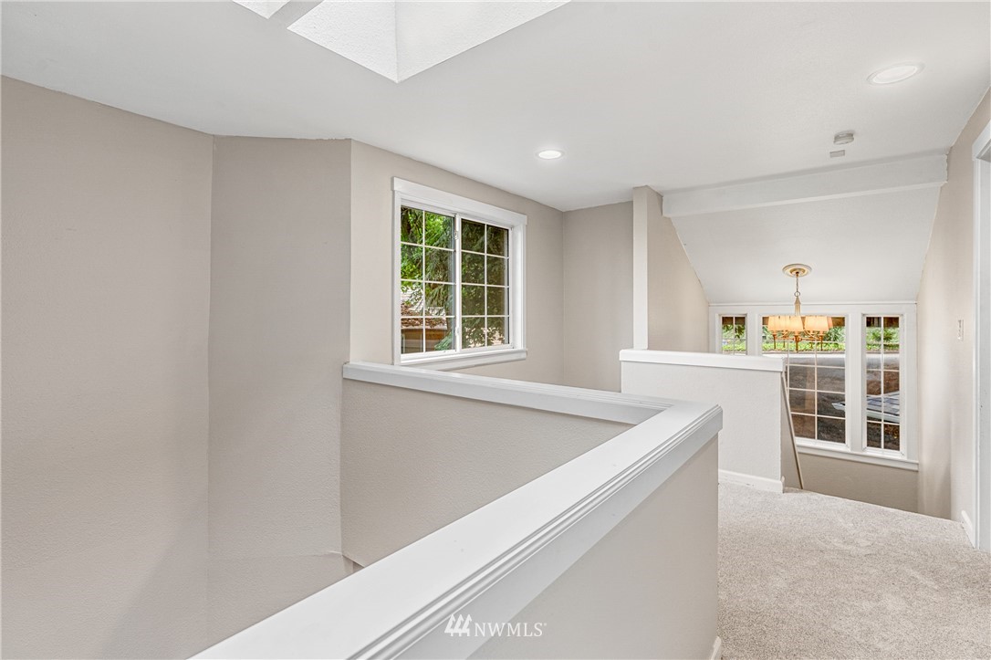 21811 4th Avenue Southeast Bothell, WA 98021 - Photo 16 of 38
