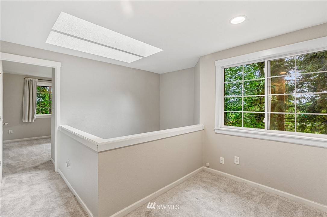21811 4th Avenue Southeast Bothell, WA 98021 - Photo 17 of 38