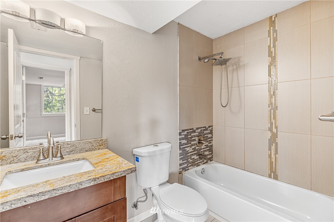 21811 4th Avenue Southeast Bothell, WA 98021 - Photo 27 of 38