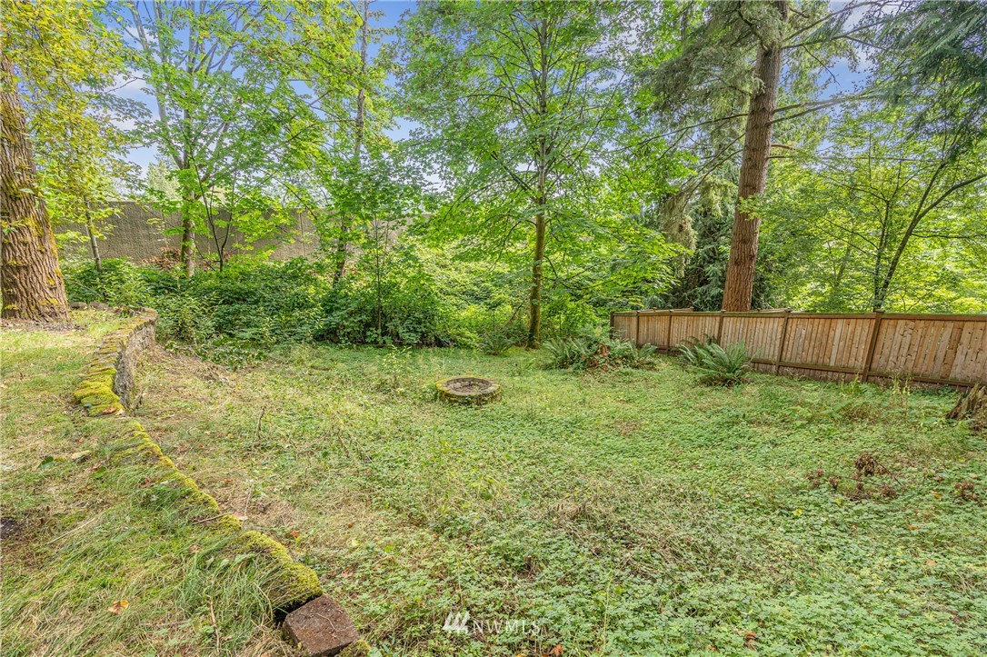 21811 4th Avenue Southeast Bothell, WA 98021 - Photo 33 of 38