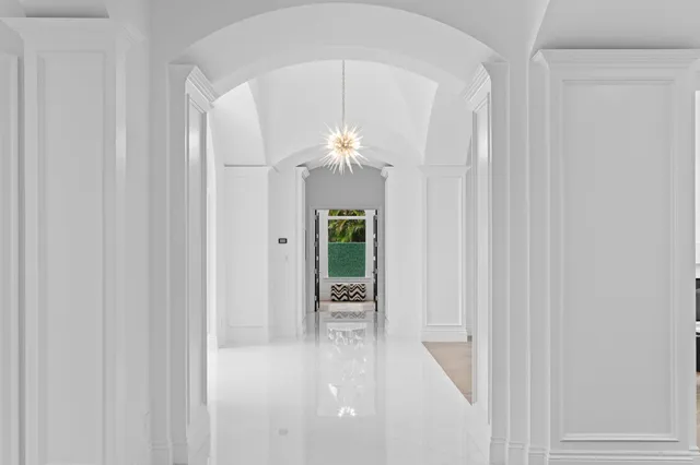 $9,350,000 | 111 VÃa Palacio, Palm Beach Gardens, FL 33418