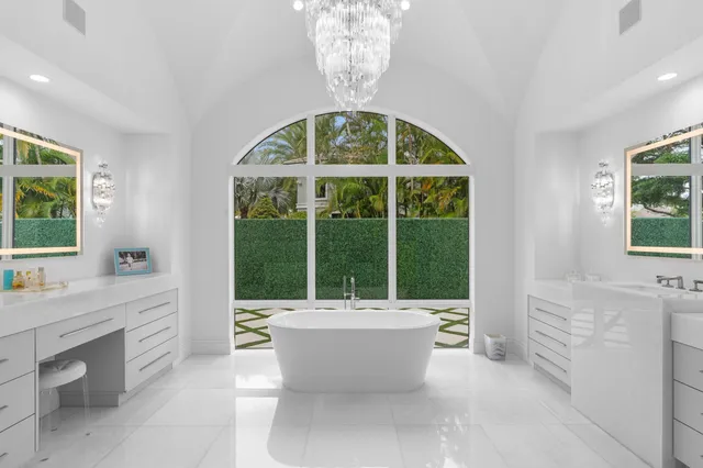 $9,350,000 | 111 VÃa Palacio, Palm Beach Gardens, FL 33418