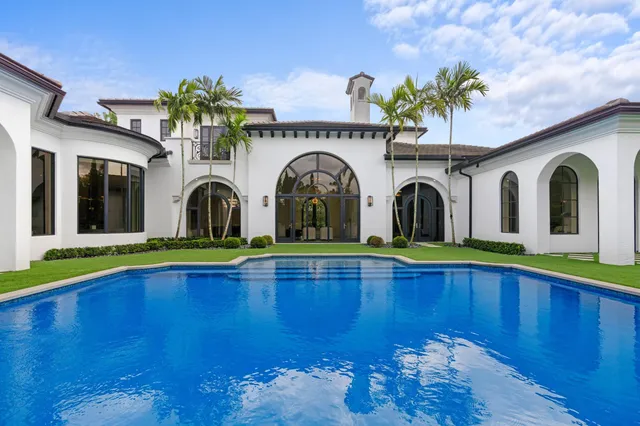 $9,350,000 | 111 VÃa Palacio, Palm Beach Gardens, FL 33418
