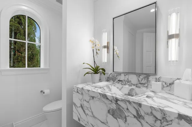 $9,350,000 | 111 VÃa Palacio, Palm Beach Gardens, FL 33418