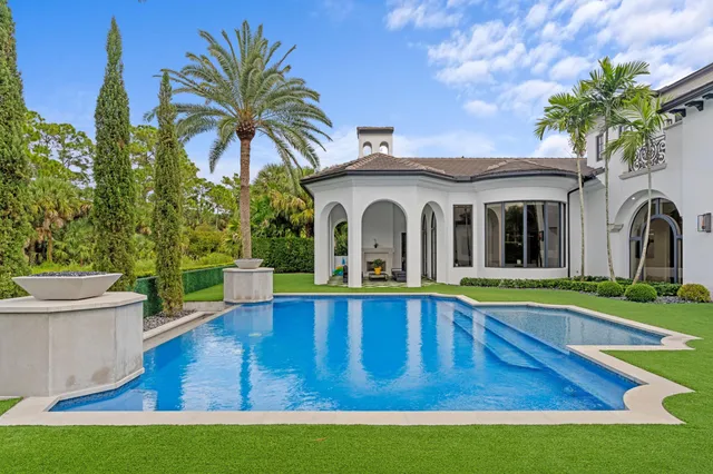 $9,350,000 | 111 VÃa Palacio, Palm Beach Gardens, FL 33418