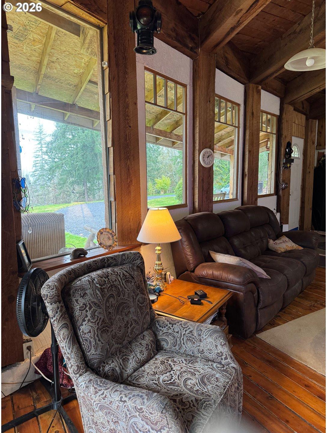 27201 High Deck Road Cascadia, OR 97329 - Photo 7 of 38 Gallery Image 7