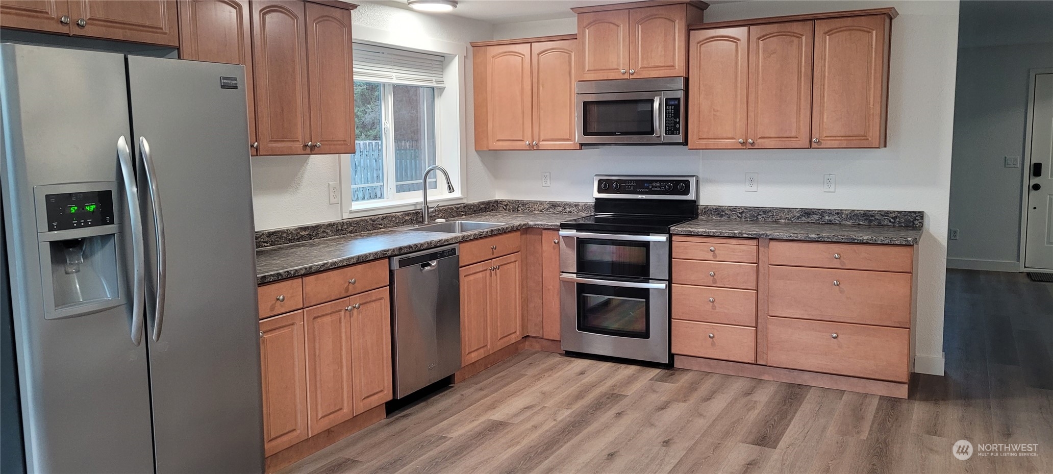 10105 Grove Road Southeast Yelm, WA 98597 - Photo 12 of 24 Gallery Image 12
