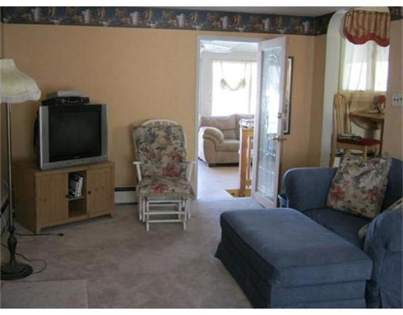 3 Gerry Road Lynnfield, MA 01940 - Photo 3 of 21 Gallery Image 3