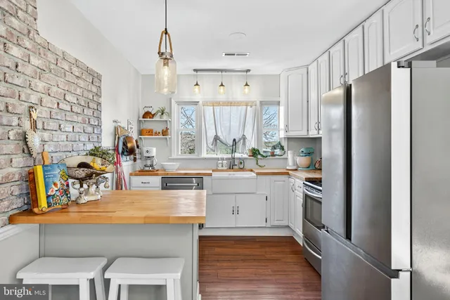 $465,000 | 18321 Carrico Mills Road, Elkwood, VA 22718