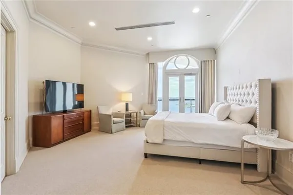 $5,900,000 | 600 Port Of New Orleans Place, Unit 15F, New Orleans, LA 70130