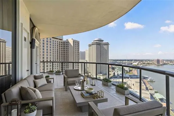 $5,900,000 | 600 Port Of New Orleans Place, Unit 15F, New Orleans, LA 70130