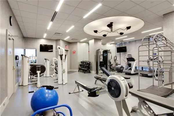 $5,900,000 | 600 Port Of New Orleans Place, Unit 15F, New Orleans, LA 70130