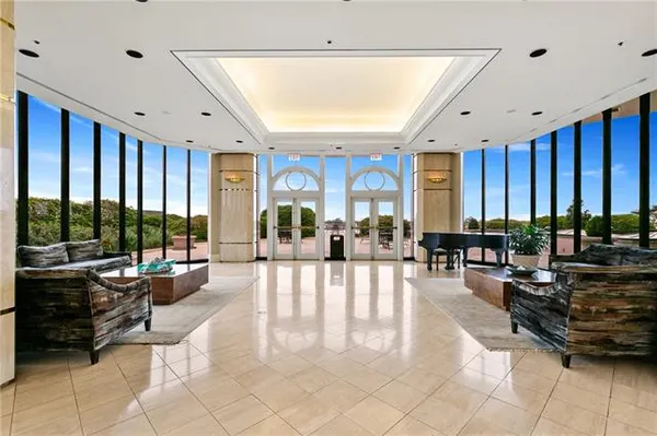 $5,900,000 | 600 Port Of New Orleans Place, Unit 15F, New Orleans, LA 70130