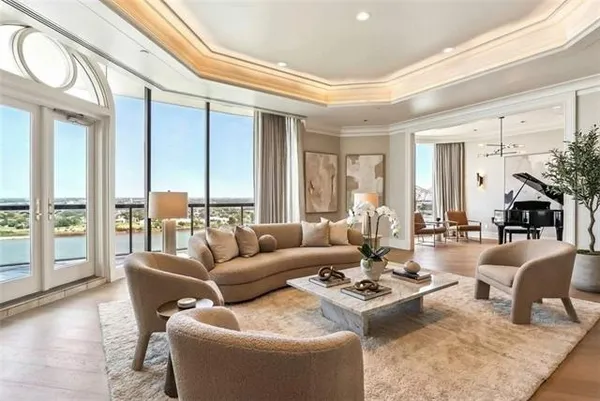 $5,900,000 | 600 Port Of New Orleans Place, Unit 15F, New Orleans, LA 70130