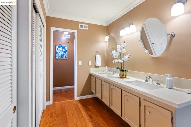 $1,250,000 | 8071 Phaeton Drive, Oakland, CA 94605