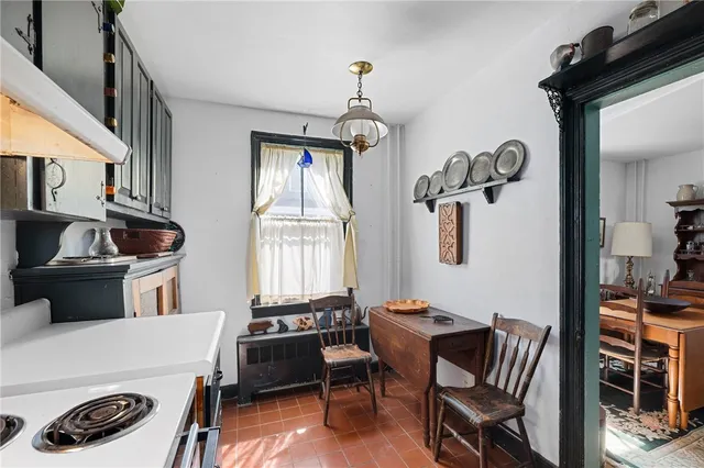 $1,195,000 | 23 Willow Street, Newport, RI 02840