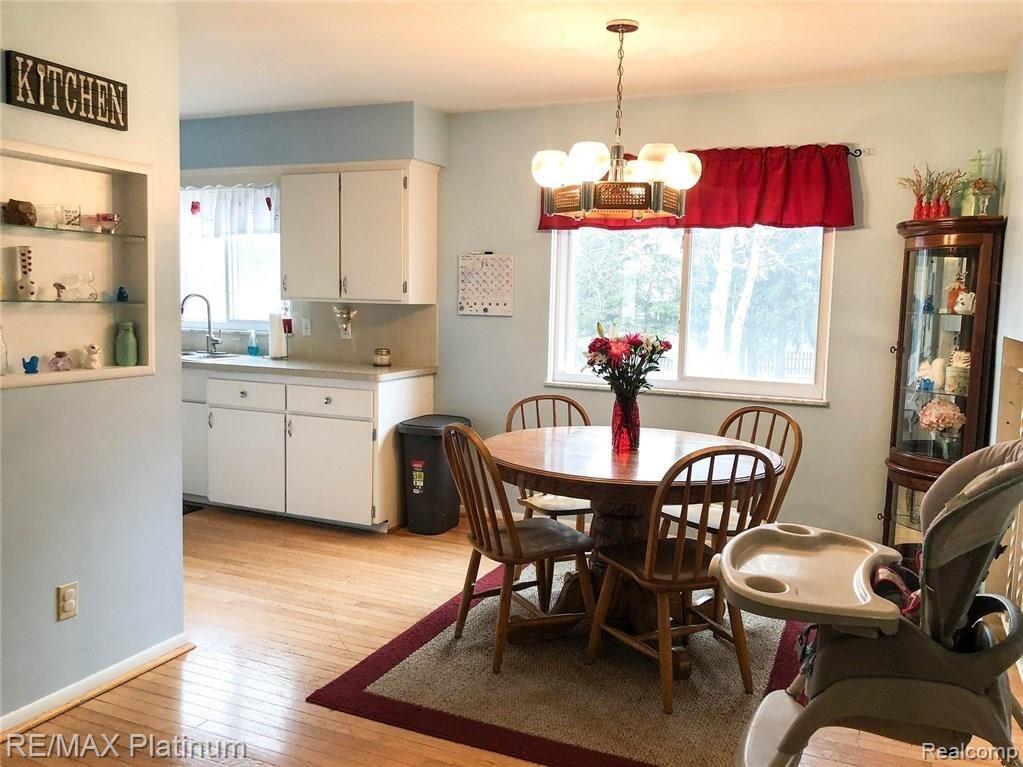 7352 Runyan Lake Road Fenton, MI 48430 - Photo 9 of 23 IMG_2869.jpg