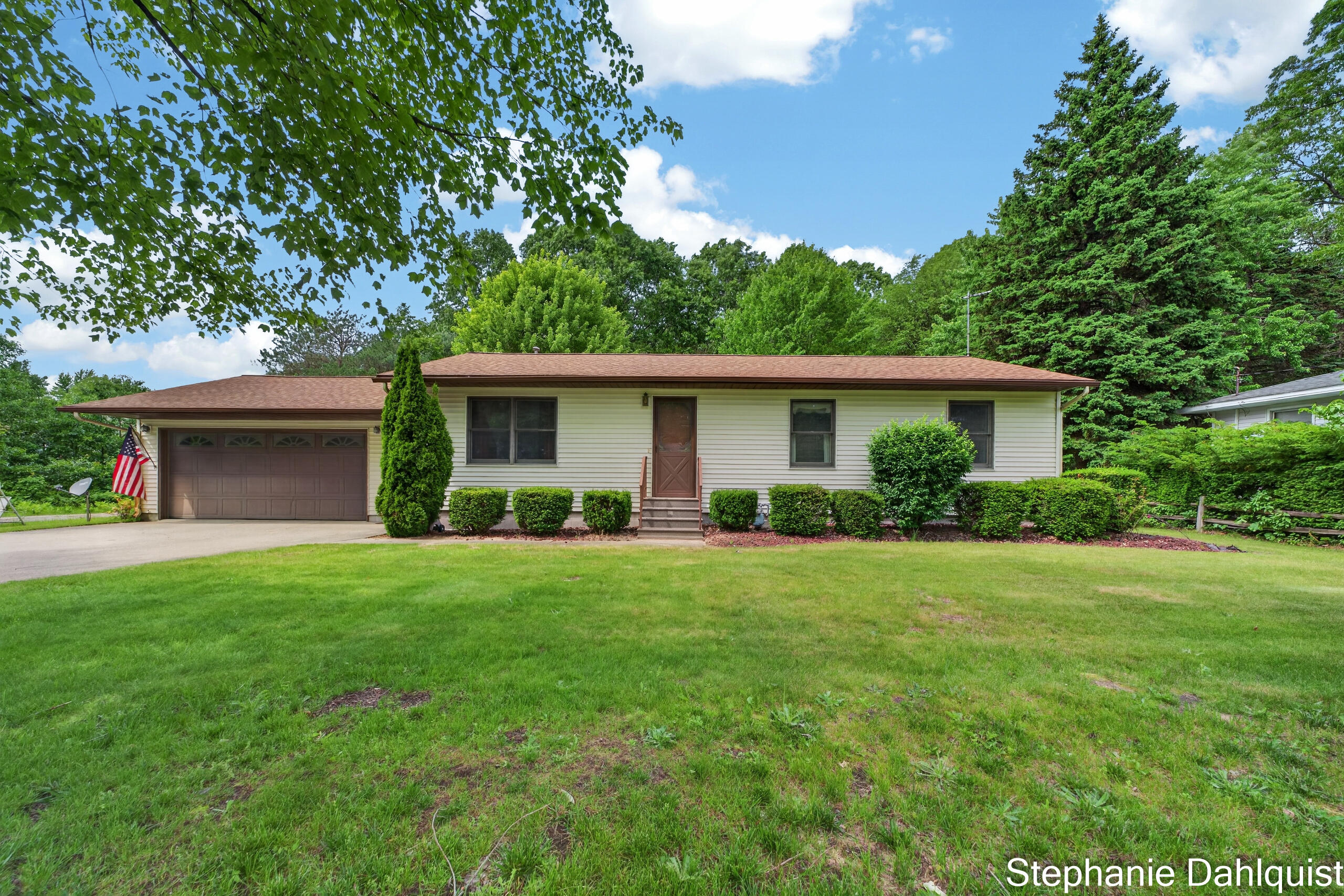 1646 West Giles Road Muskegon, MI 49445 - Photo 1 of 37 1646 W Giles Rd (6 of 37)