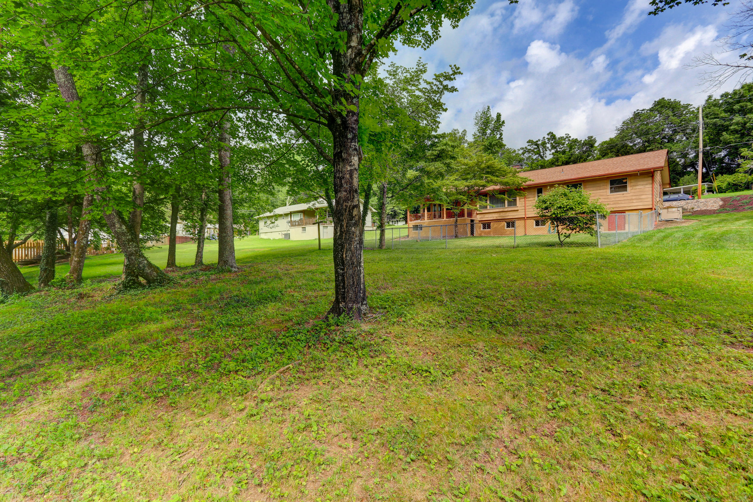 109 Cahill Lane Oak Ridge, TN 37830 - Photo 3 of 25 Positive Perceptions-22