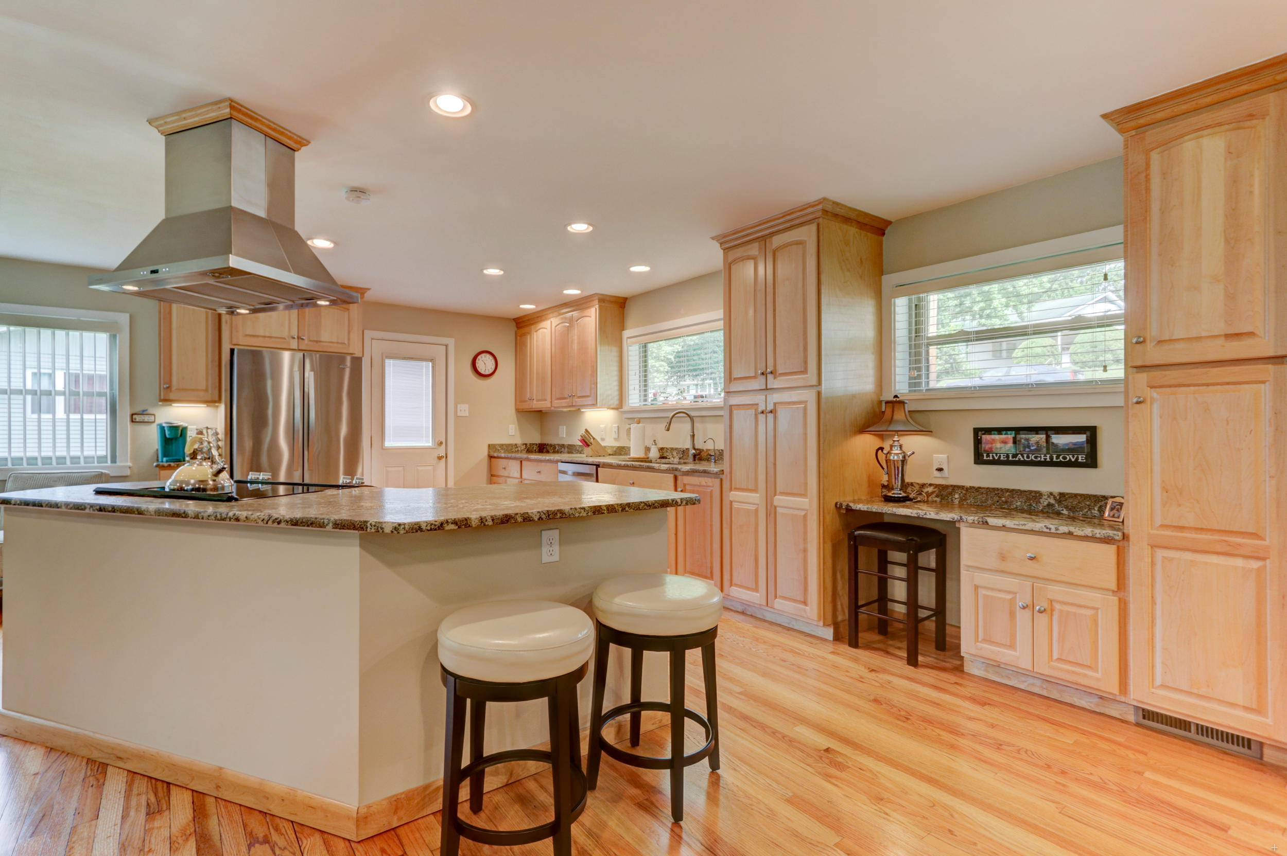 109 Cahill Lane Oak Ridge, TN 37830 - Photo 5 of 25 Positive Perceptions-7