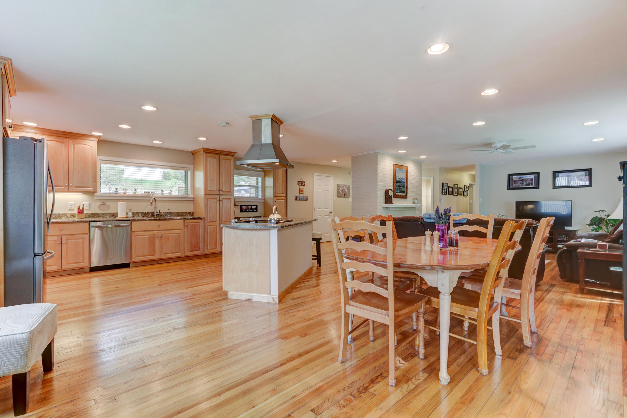 109 Cahill Lane Oak Ridge, TN 37830 - Photo 9 of 25 Positive Perceptions-13