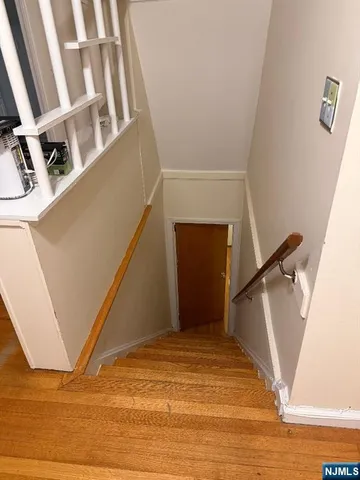 $1,800 | 206 Knox Avenue, Unit 2, Cliffside Park, NJ 07010