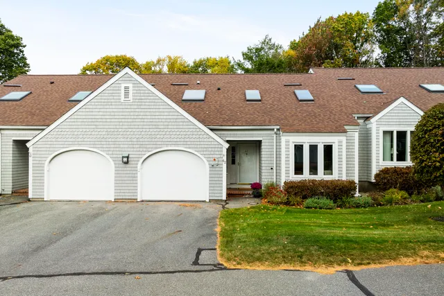 $725,000 | 62 Blueberry Cove Road, Unit 62, Yarmouth, ME 04096
