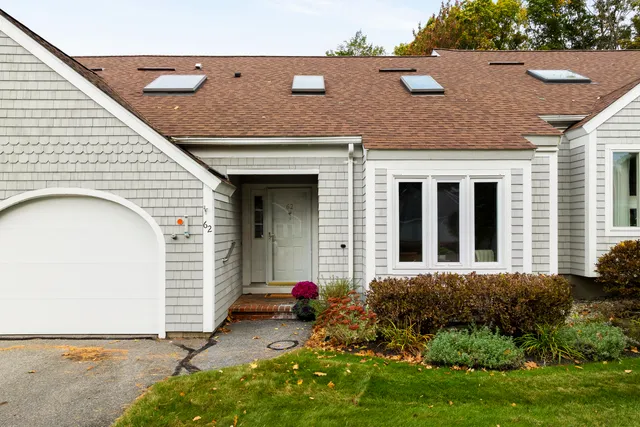 $725,000 | 62 Blueberry Cove Road, Unit 62, Yarmouth, ME 04096