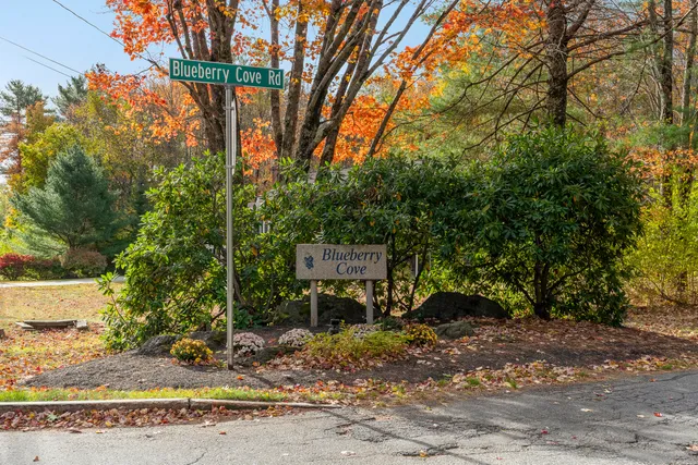 $725,000 | 62 Blueberry Cove Road, Unit 62, Yarmouth, ME 04096