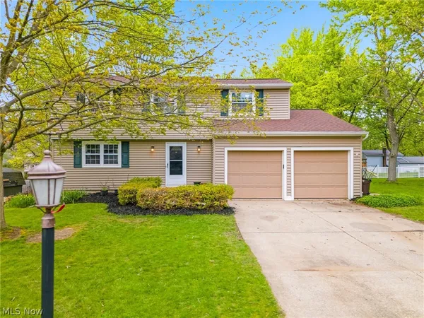 $330,000 | 4501 Chatwood Drive, Stow, OH 44224