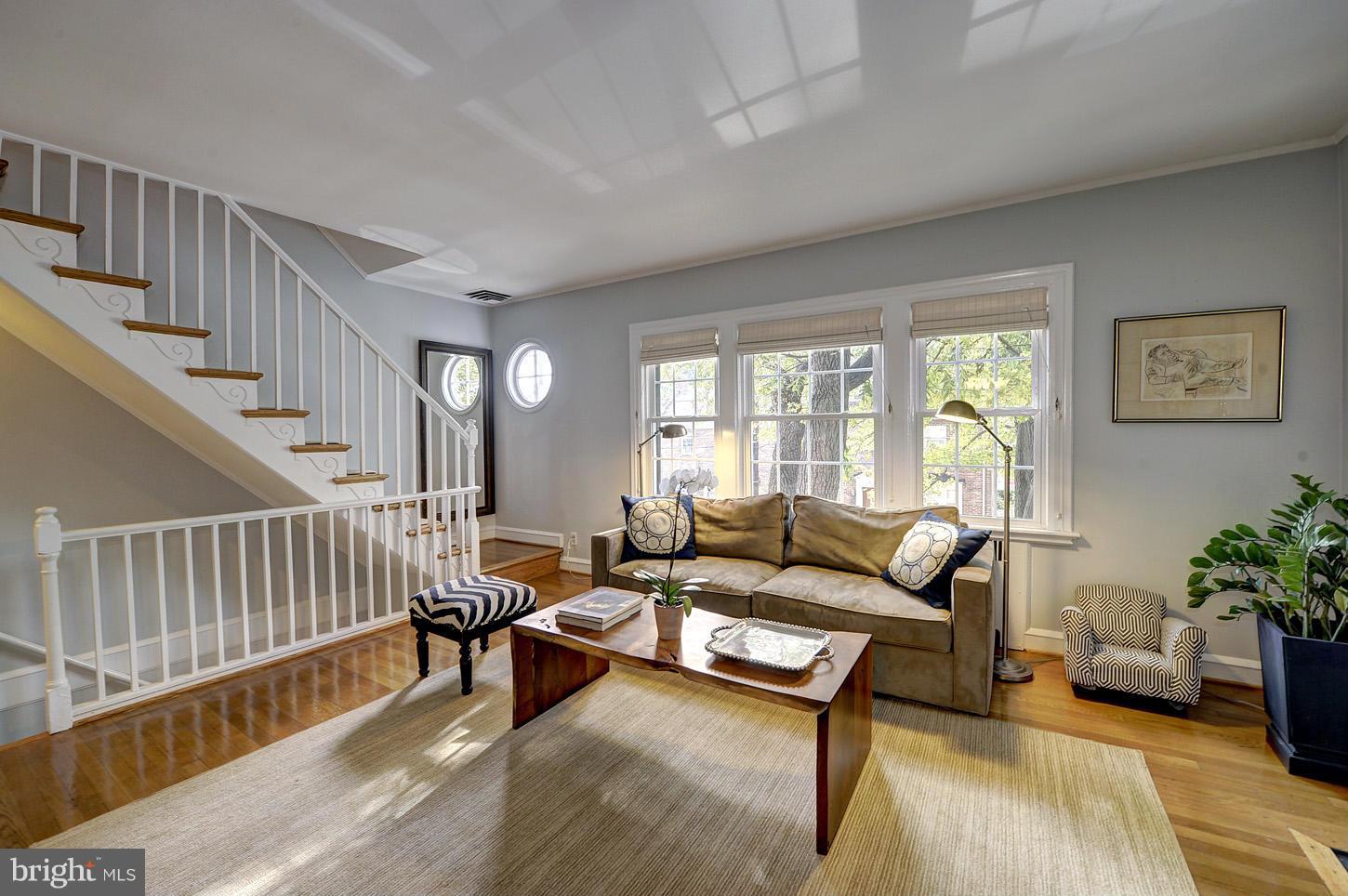 2123 Tunlaw Road Northwest Washington, DC 20007 - Photo 2 of 17 Living Room