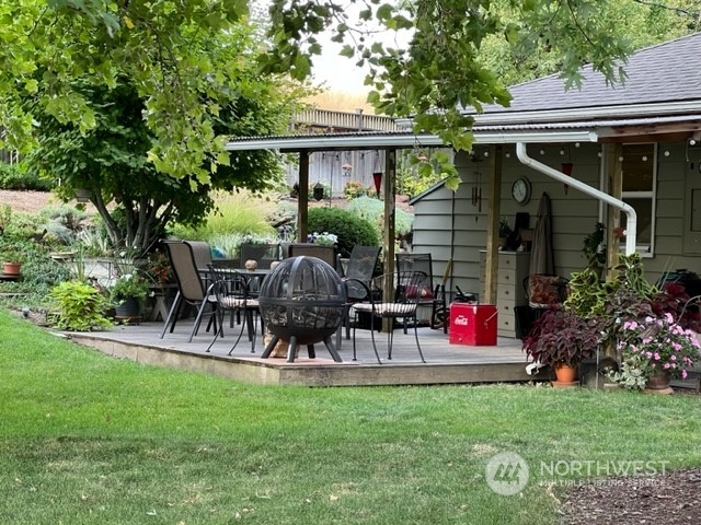 1505 J Street Walla Walla, WA 99362 - Photo 10 of 11 a view of outdoor space yard and patio