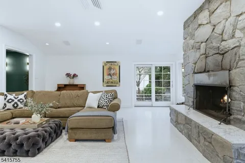 $1,525,000 | 64 Speir Drive, South Orange, NJ 07079