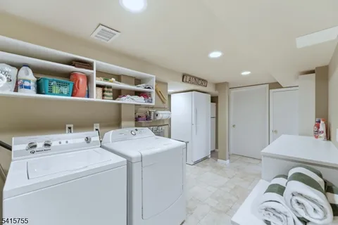 $1,525,000 | 64 Speir Drive, South Orange, NJ 07079