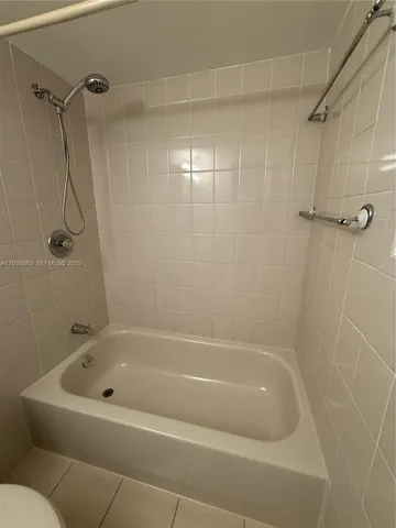 $2,300 | 5033 Northwest 7th Street, Unit 408, Miami, FL 33126