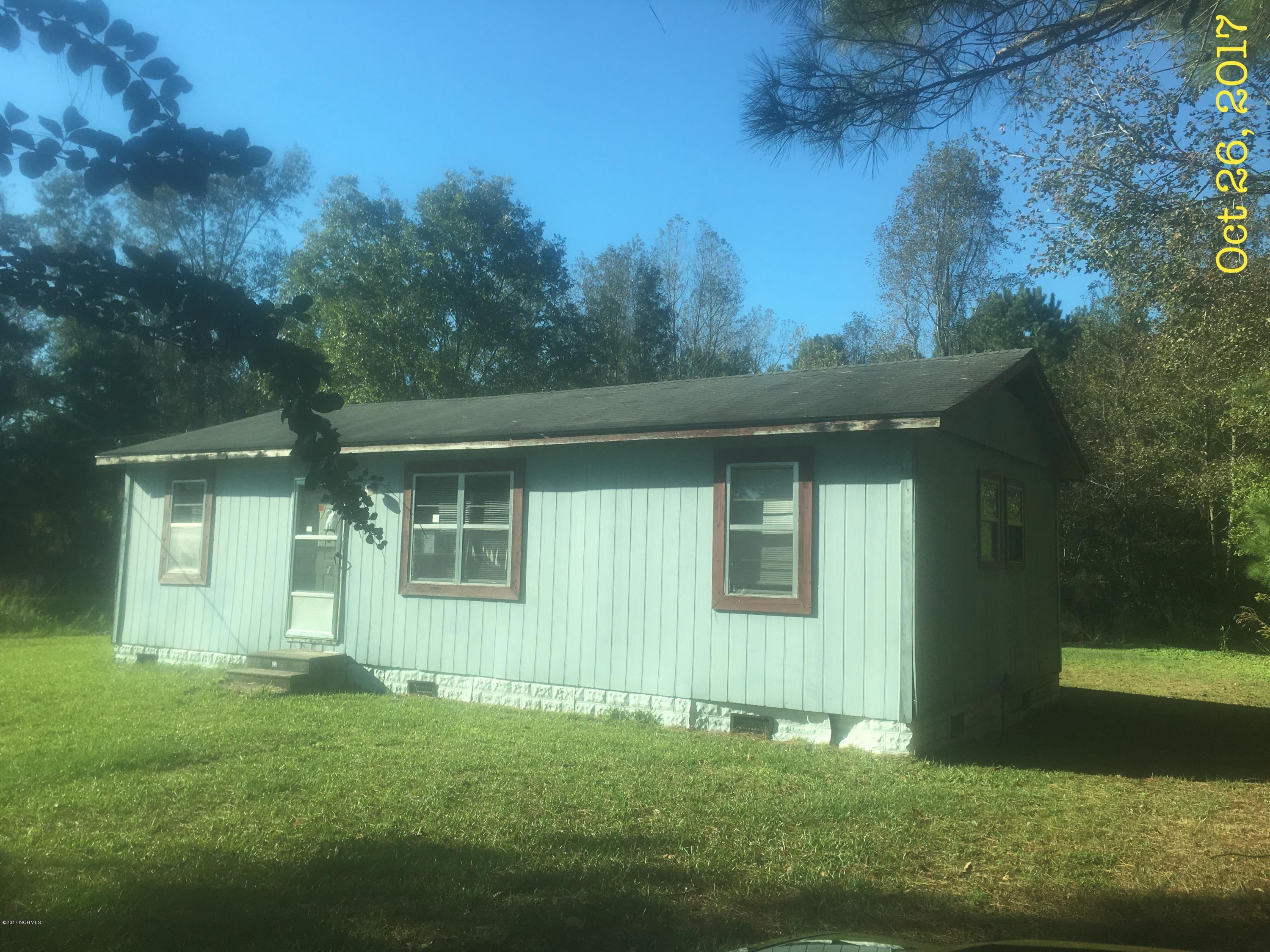 1511 Register Road Rose Hill, NC 28458 - Photo 1 of 16 pics 005