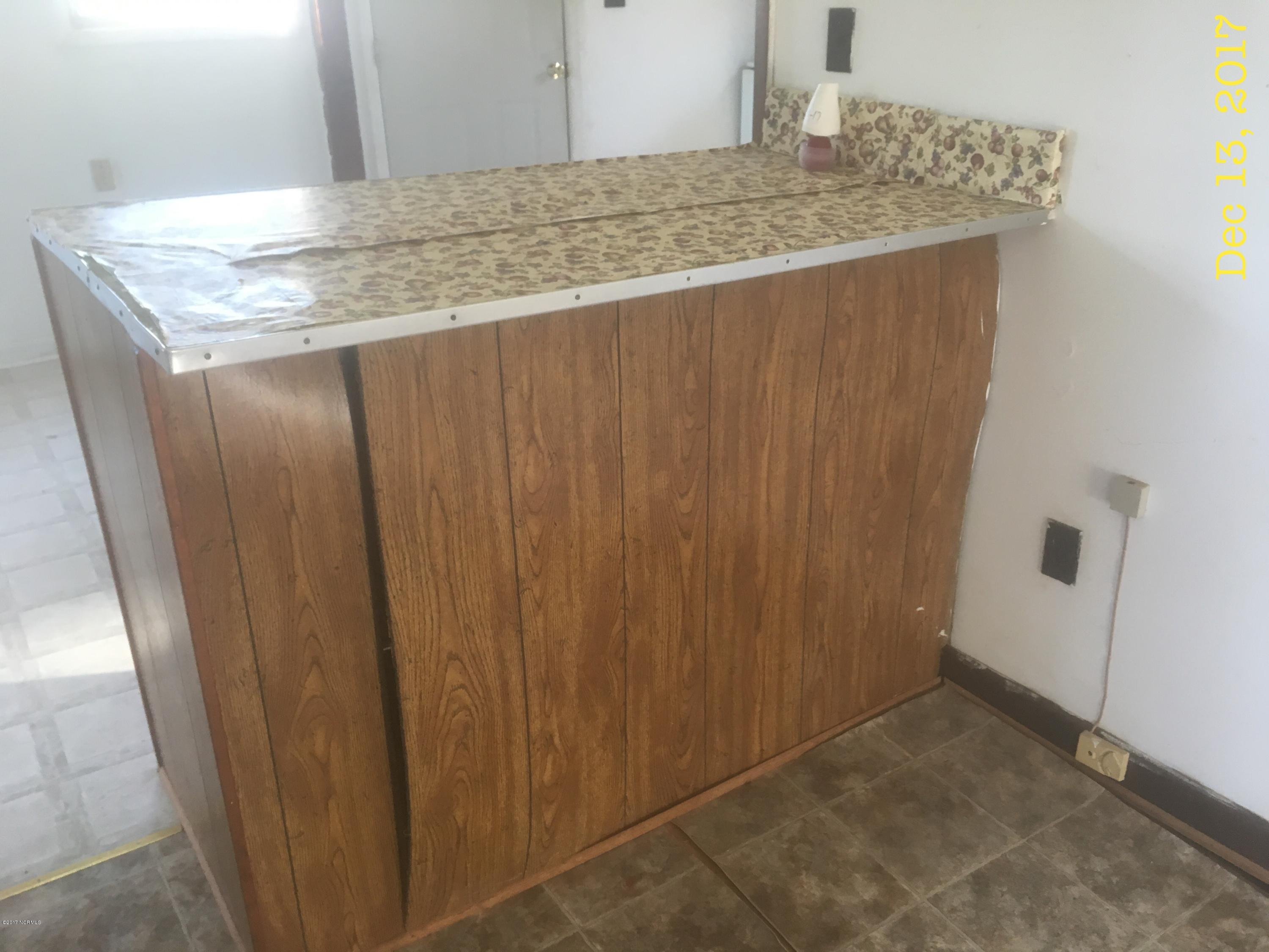 1511 Register Road Rose Hill, NC 28458 - Photo 13 of 16 pics register cleaqned out 039