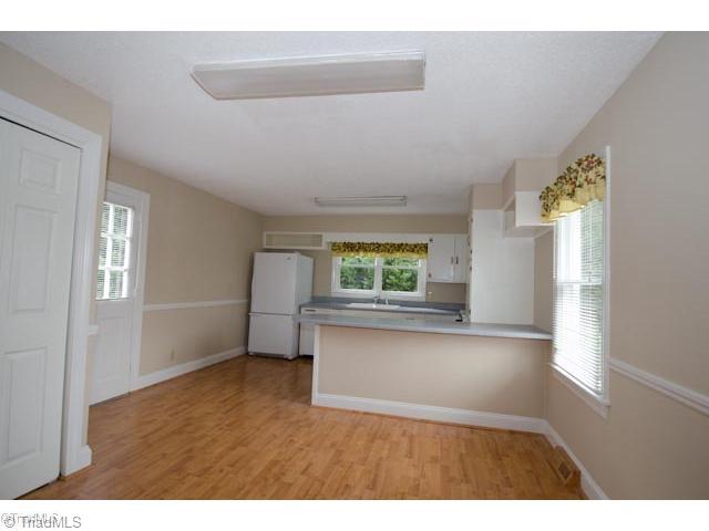 6214 Lisa Drive Oak Ridge, NC 27310 - Photo 4 of 11 Breakfast.