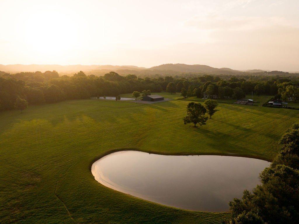 426 Cotton Lane Franklin, TN 37069 - Photo 9 of 90 Gallery Image 9