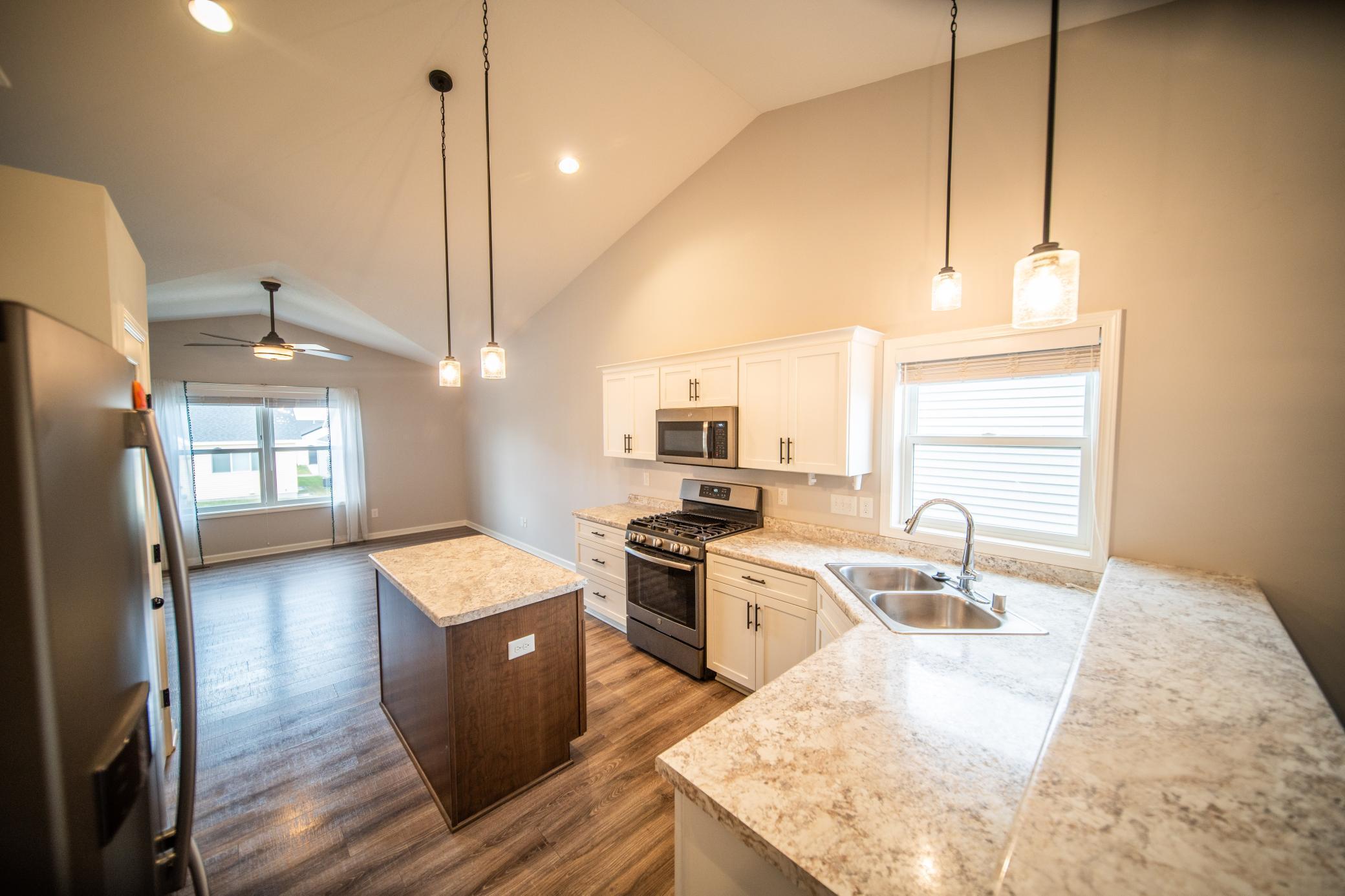 6076 Sandstone Street Northwest Rochester, MN 55901 - Photo 5 of 33