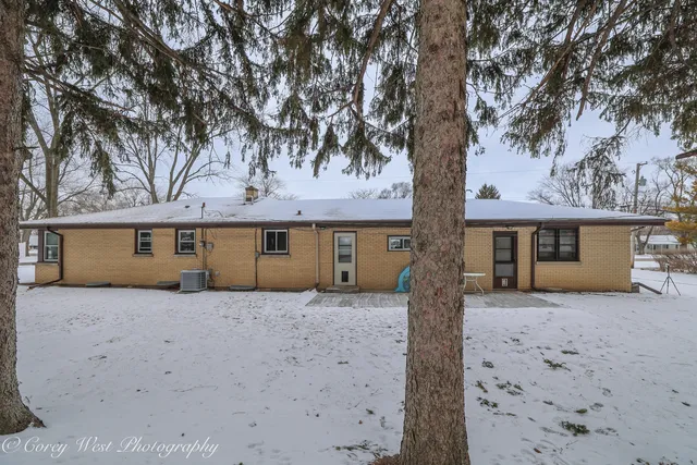 $295,000 | 2300 Gaylord Road, Joliet, IL 60435