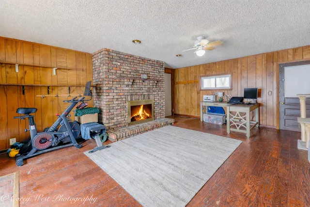 $295,000 | 2300 Gaylord Road, Joliet, IL 60435