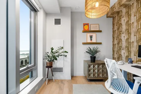 $1,385,000 | 135 Seaport Boulevard, Unit 1503, Boston, MA 02210