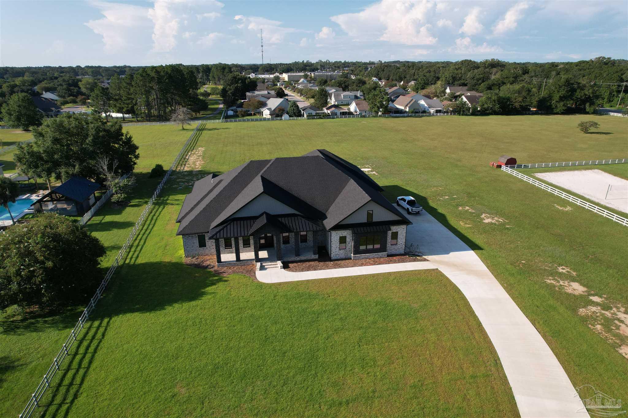 1855 West 9 & Half Mile Road Cantonment, FL 32533 - Photo 5 of 10