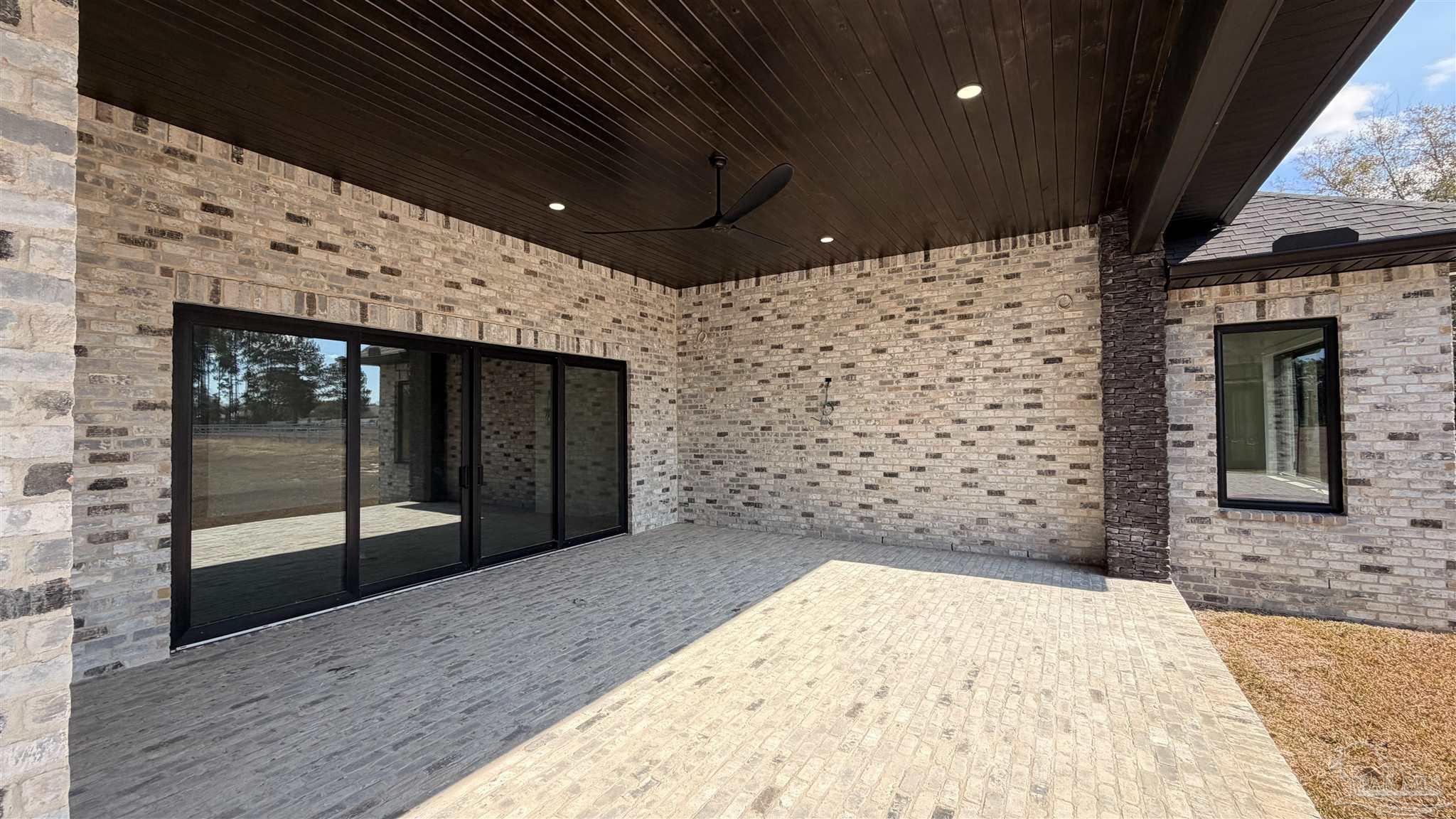 1855 West 9 & Half Mile Road Cantonment, FL 32533 - Photo 7 of 10