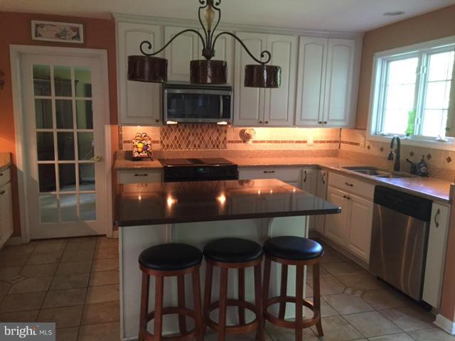 9820 Magledt Road Baltimore, MD 21234 - Photo 5 of 6 Kitchen