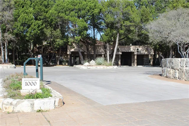 $3,250 | 1000 Liberty Park Drive, Unit 307, Austin, TX 78746