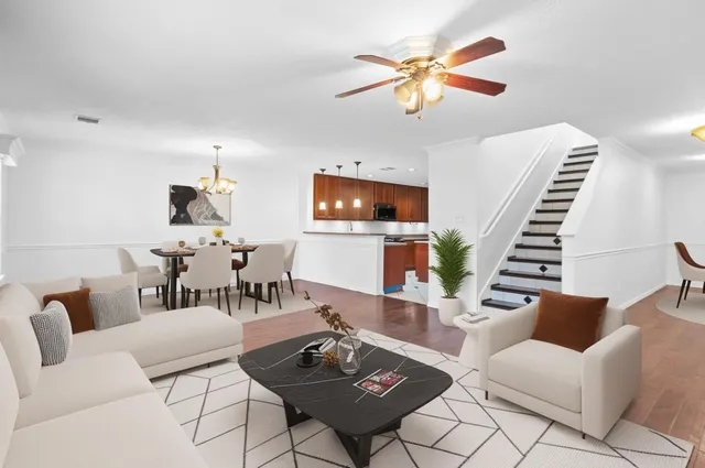 $299,999 | 2810 Legends Knoll Drive, Spring, TX 77386