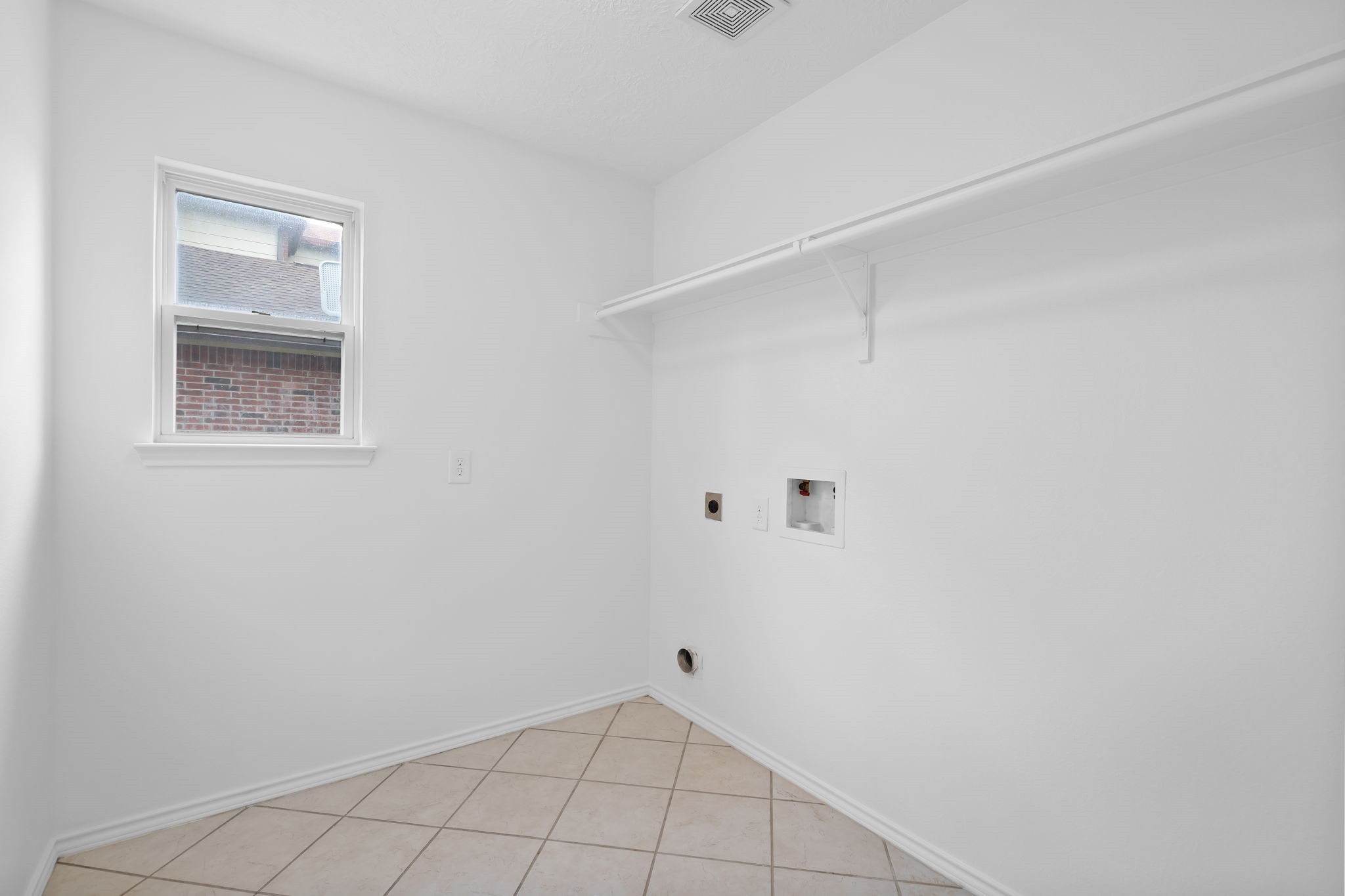 2810 Legends Knoll Drive Spring, TX 77386 - Photo 24 of 29 a view of an empty room