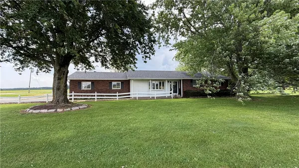 $219,000 | 14158 North 800th Street, Robinson, IL 62454